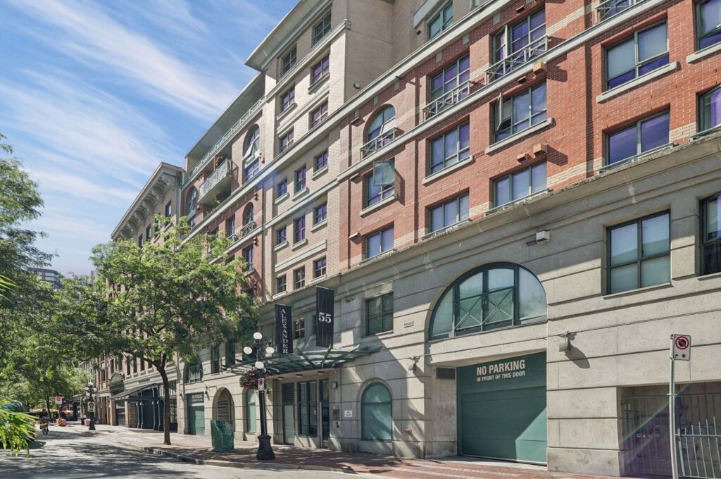 #306 – 55 Alexander Street